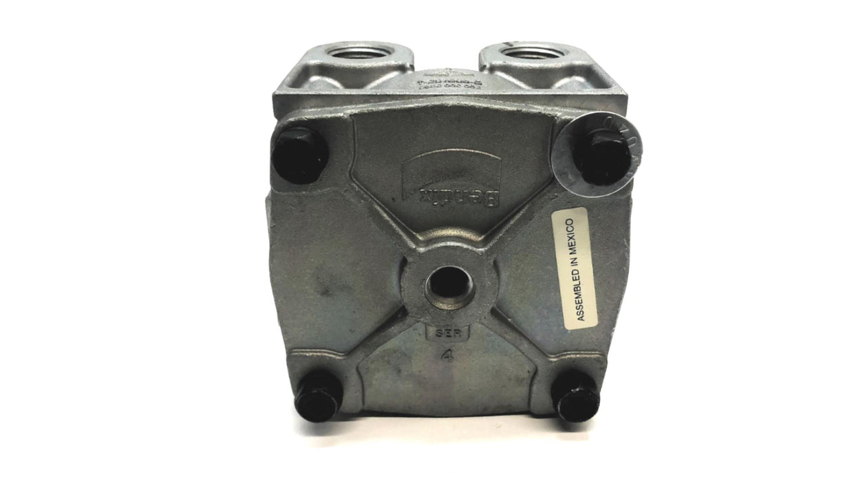 Bendix Air Brake Valve W/ bracket 103009 NOS
