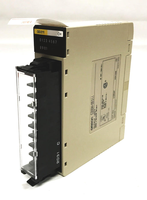 Omron SYSMAC Programmable Controller Output Unit Module C200H-OD211 NOS
