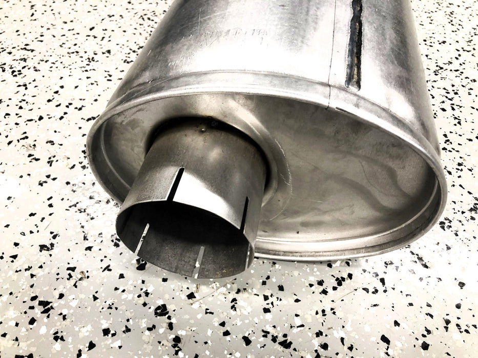 International Exhaust Muffler 1647960C2 NOS