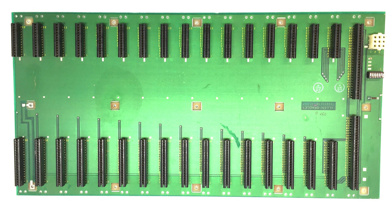 Allen-Bradley 16-Slot Card Backplane PCB 636011-90 USED
