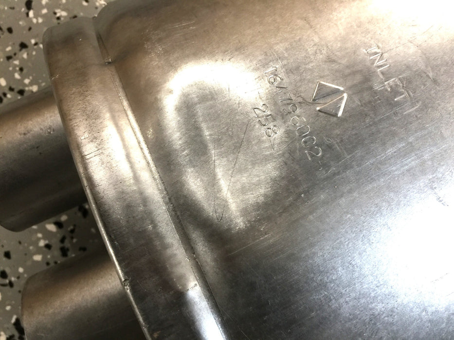 International/Navistar Exhaust Muffler (Dented) 1647960C2 NOS