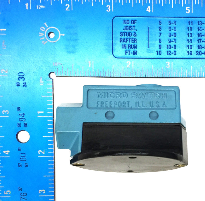 Micro Switch Enclosure Only BZV6-2RN2 [Lot of 2] NOS