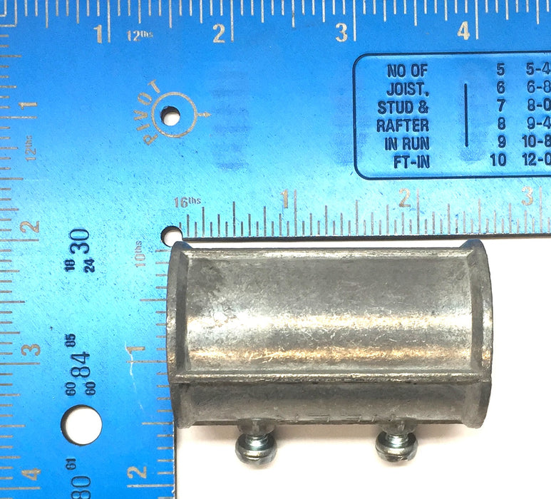 Neer 1" EMT Coupling with Set Screw Box (30pcs) TC-513 NOS
