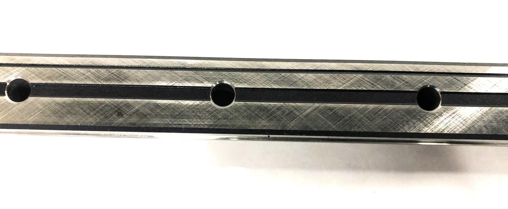 THK Y7H05 25-1/8 Inch Linear Rail HSR25-640L (GK) NOS