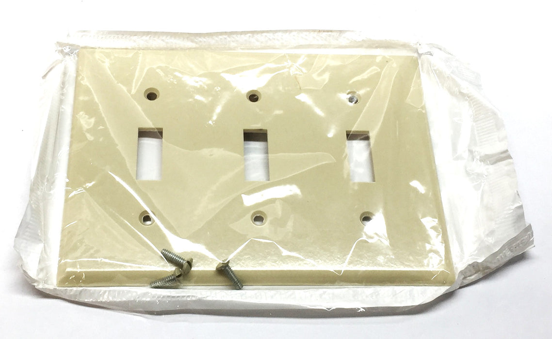Leviton 3-Gang Toggle Switch Cover Wall Plate 001-86011 [Lot of 8] NOS