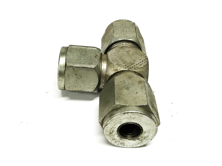 Unbranded 3/4 inch x 1/2 inch x 1/2 inch Union Reducer Tee NOS