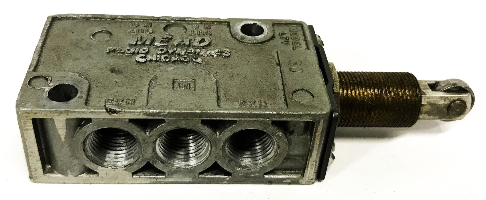 Mead 4-Way Roller Valve LTV-30 USED