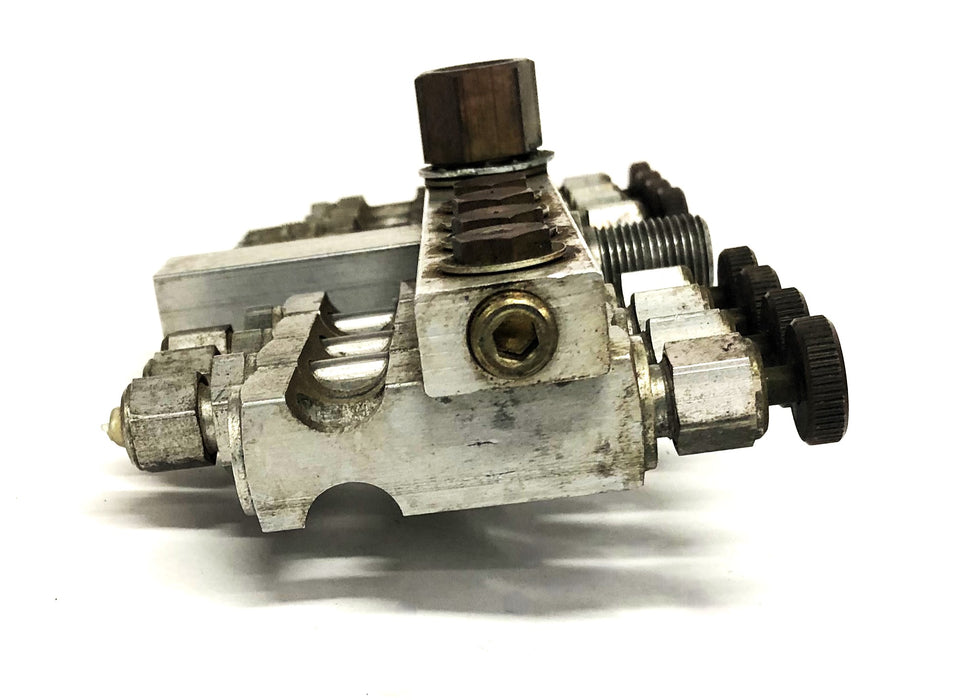 Lube Devices Hydraulic Oil Injector Assembly USED