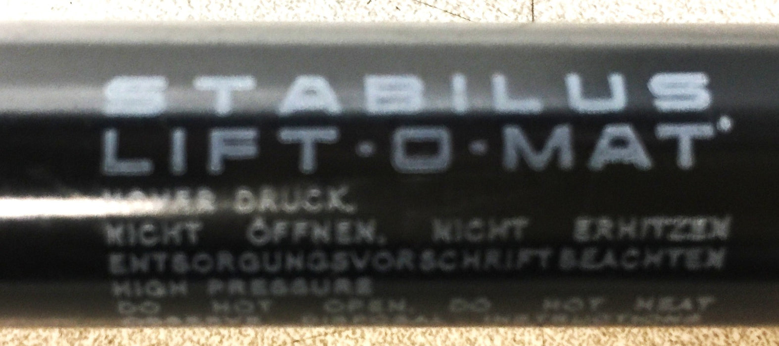 Stabilus Gas Shock 0841820 600N NOS