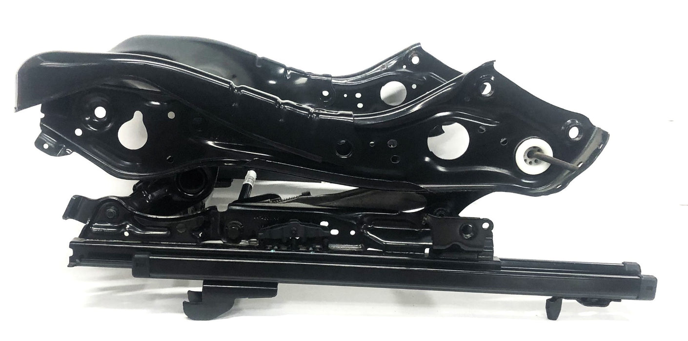 Faurecia Driver Side Front Seat Assembly With 8357024-12 Motor KO5D05911622 NOS