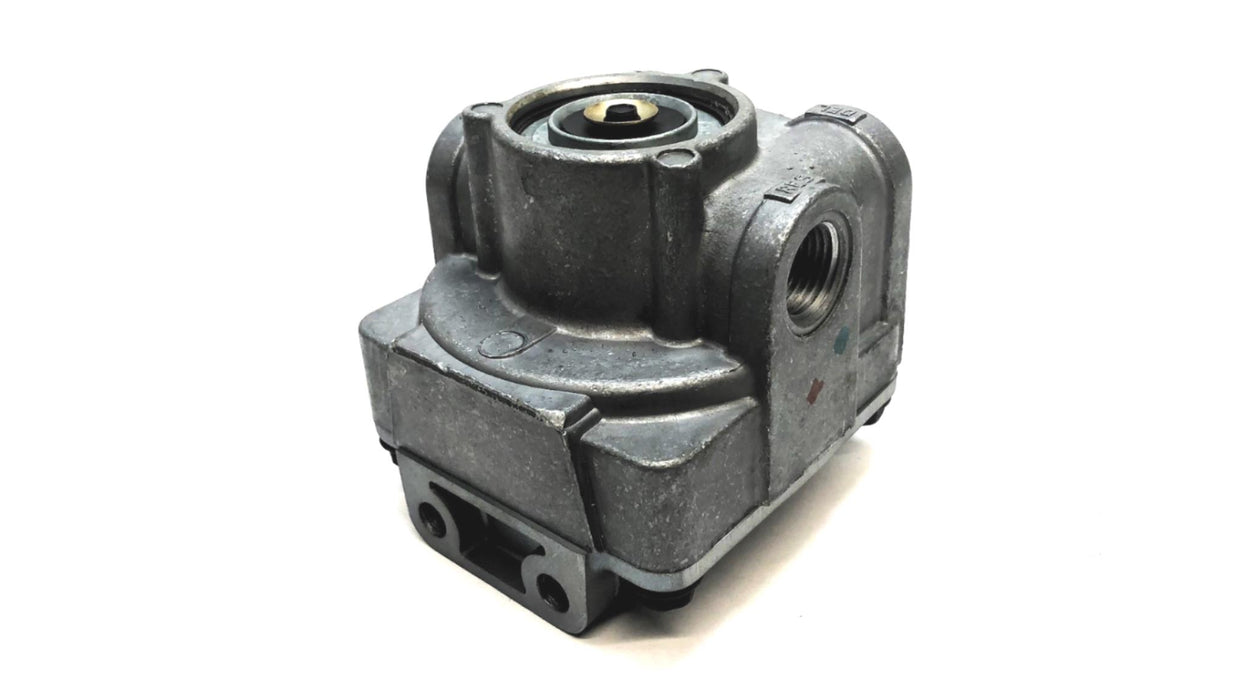 Meritor Wabco 2 Port Relay Valve RKN28060 (455975C92) NOS