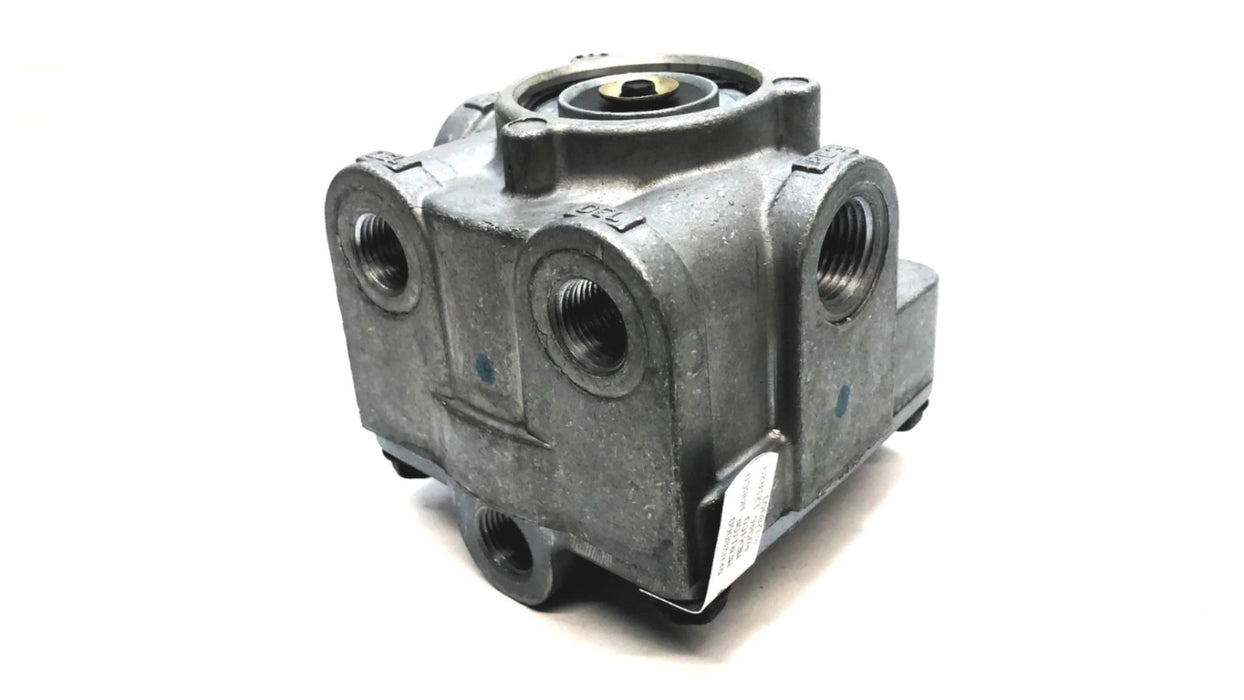 Meritor Wabco 2 Port Relay Valve RKN28060 (455975C92) NOS