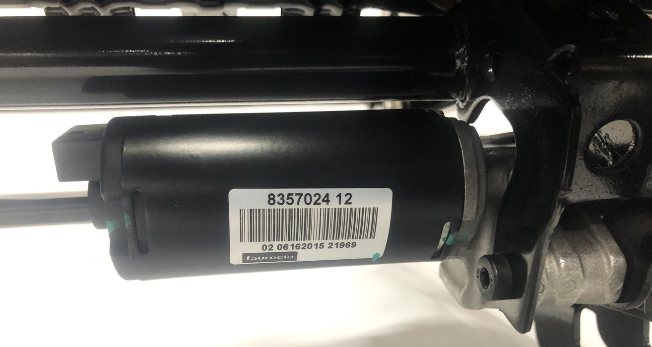 Faurecia Driver Side Front Seat Assembly With 8357024-12 Motor KO5D05911622 NOS