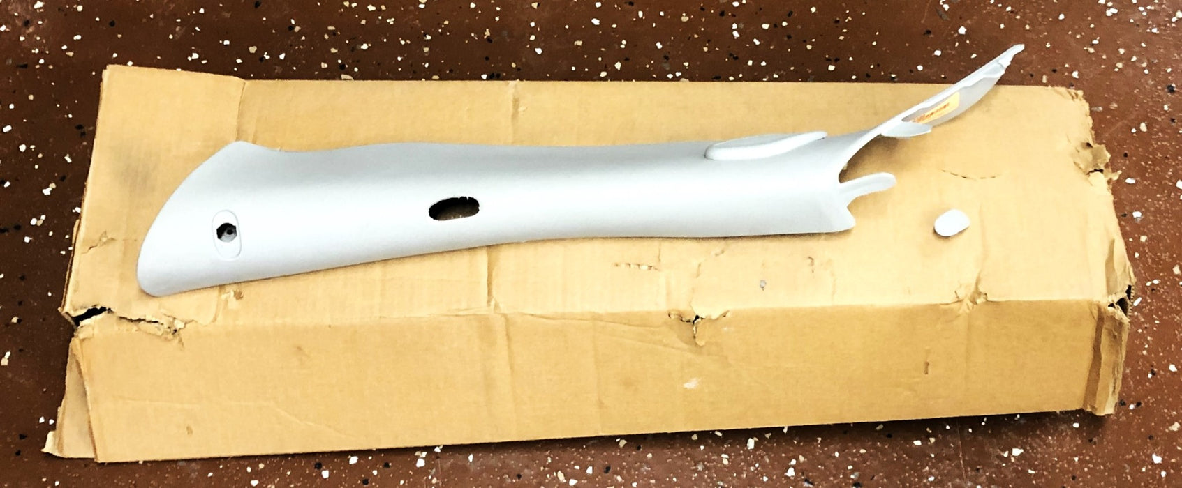 GM LH Windshield Pillar Trim Missing Hardware 20822496 NOS