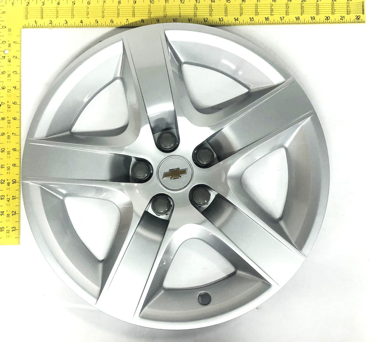 GM Hub Cap Rim Cover 9596923 NOS