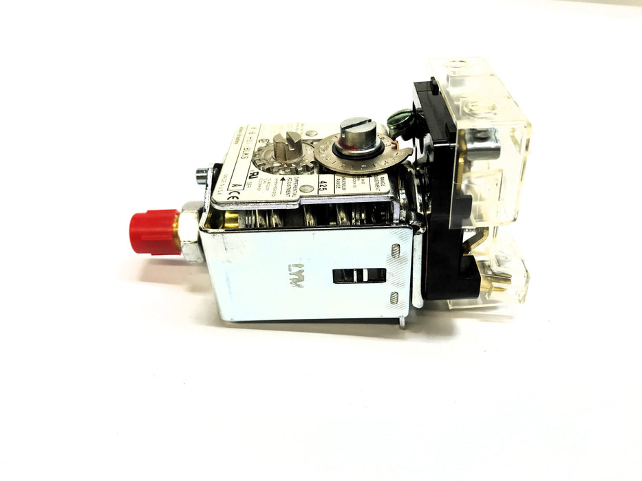 Allen-Bradley Series A Pressure Control Switch 836-H11-BLKS NOS