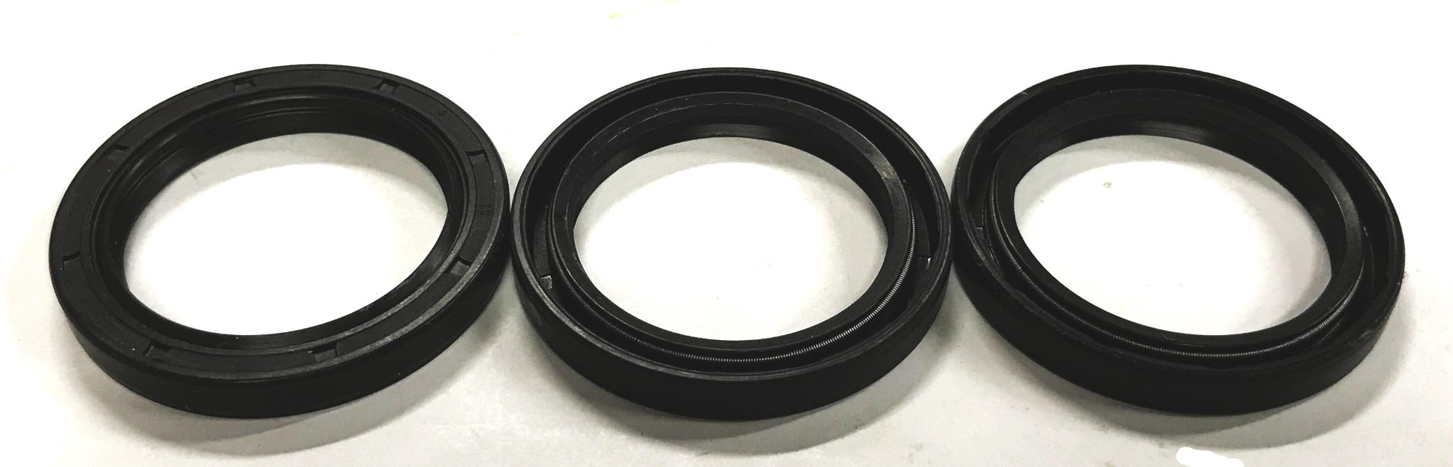 TC Oil Dusk Seal with Garter Spring 35X47X6TC-BX [Lot of 3] NOS