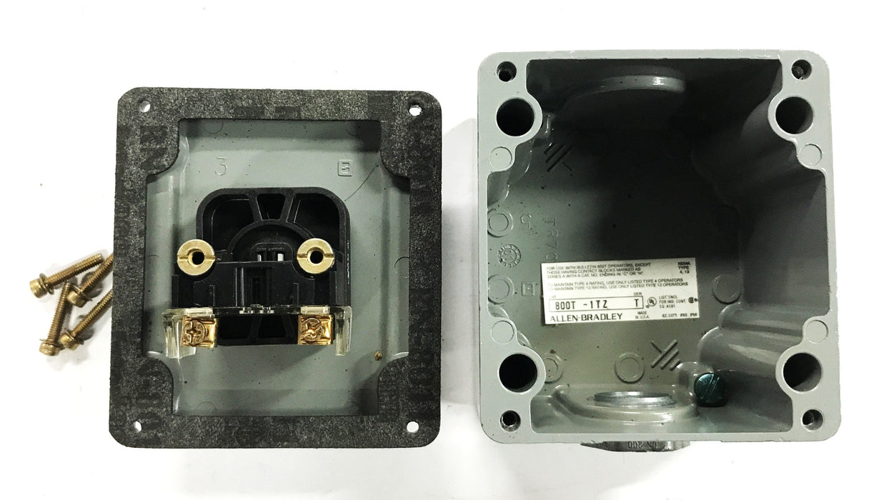 Allen-Bradley Enclosure with Red Pilot Light Assembly 800T-1ZT/800T-Q24 USED
