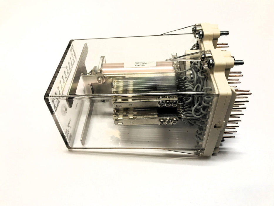 ABB Auxiliary Relay RXMA2 (5633880-C) NOS