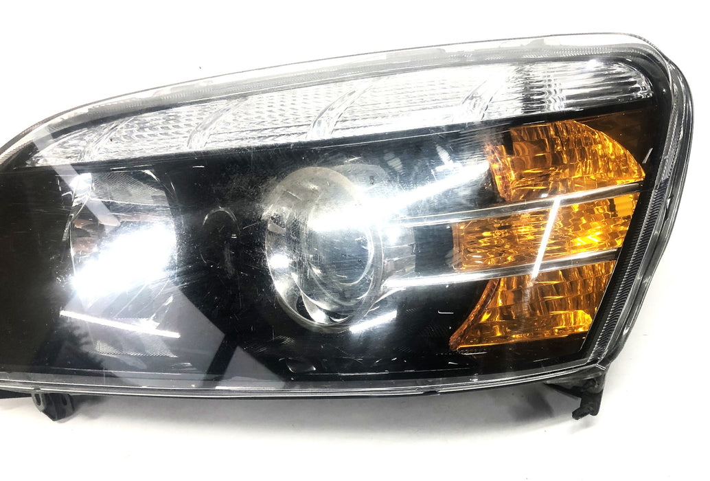 GM Driver Side Headlamp Assembly Missing Bulb 92245554 (5554U) NOS