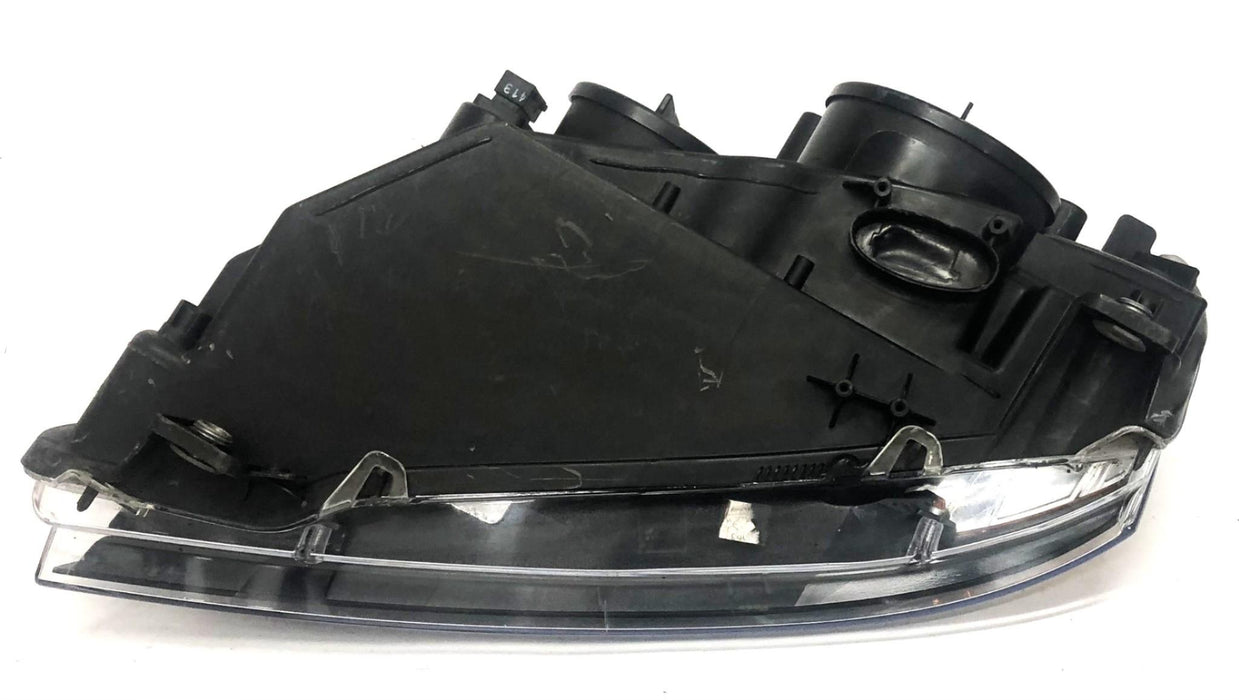 GM Passenger Side Headlamp Assembly 92245553 (5553U) USED