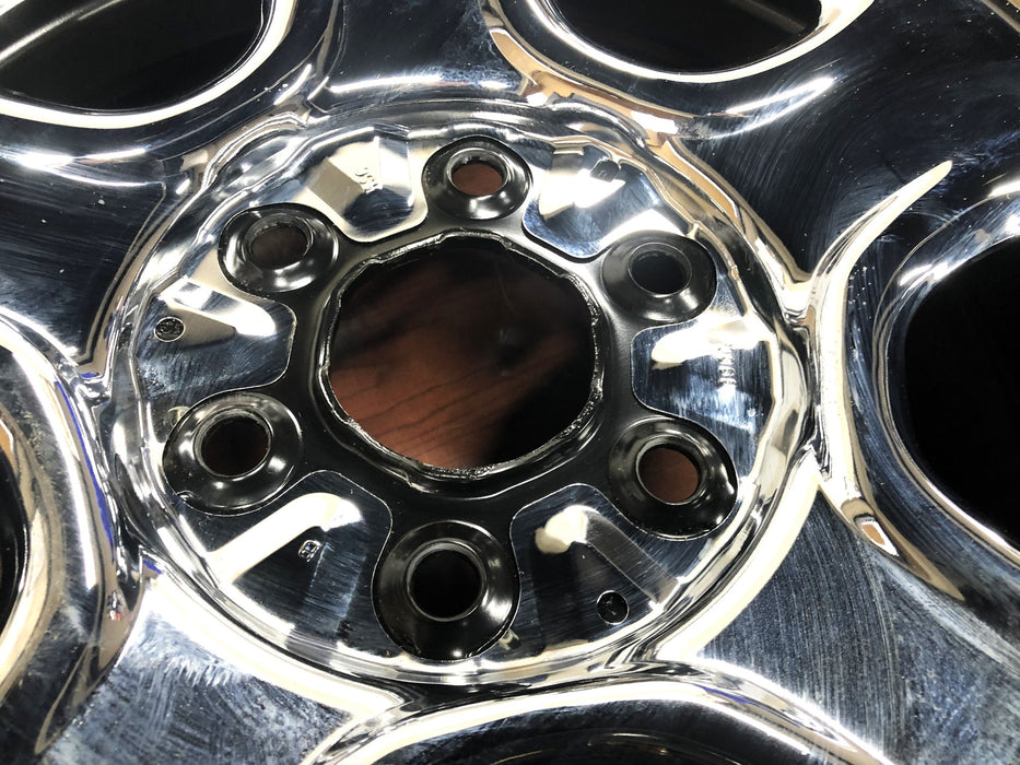 GM 16x6.5 Inch Steel Chrome Clad Wheel Assembly 9593150 (09593150) NOS