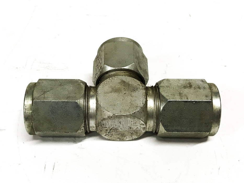 Lenz 3/4 inch Female x 1/2 inch Female x 1/2 inch Female Union Tee NOS