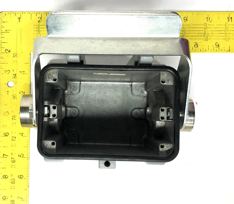 Walther 3.18x4.86 Inch ID Wall Mount Socket Housing BB548 NOS