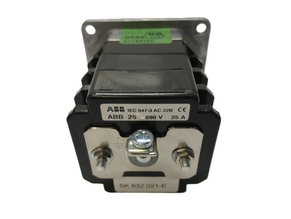 ABB 690V 25A IEC 947-3 AC 22B Rotary Switch SK 632 021-E (5283282-1) USED