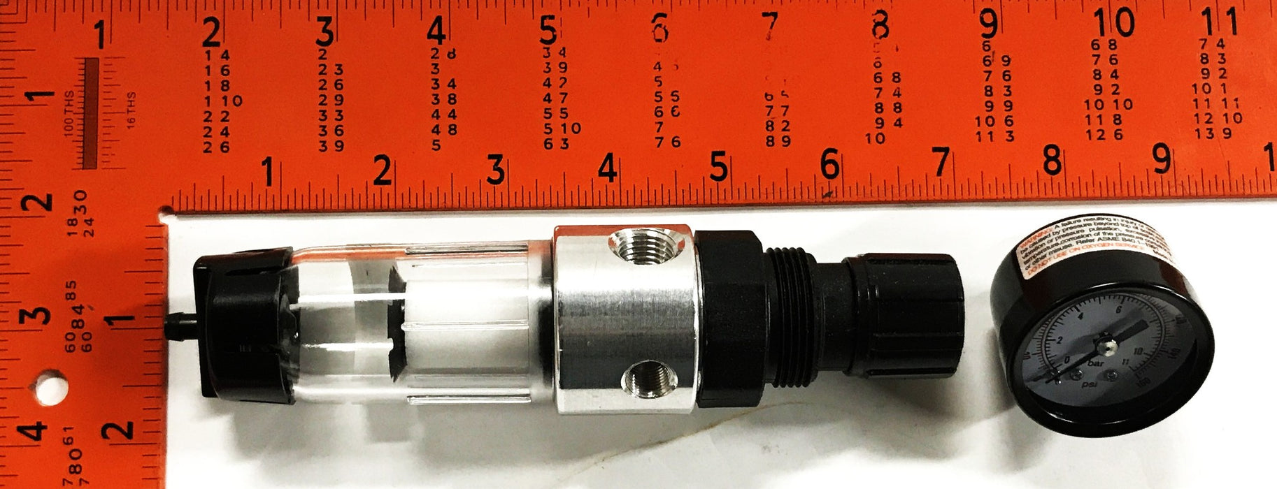 Master Pneumatic Pressure Regulator with Gauge CFR55M-2 NOS