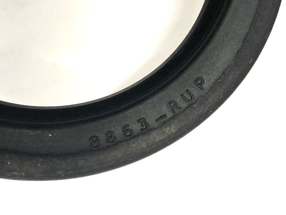 Johns-Manville 2 Piece Clipper Oil Seal Set 8863-RUP NOS