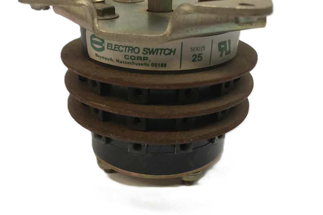 Electro Switch W/ Plastic Dial Cover Series 25 Rotary Switch 25503A (8738) USED
