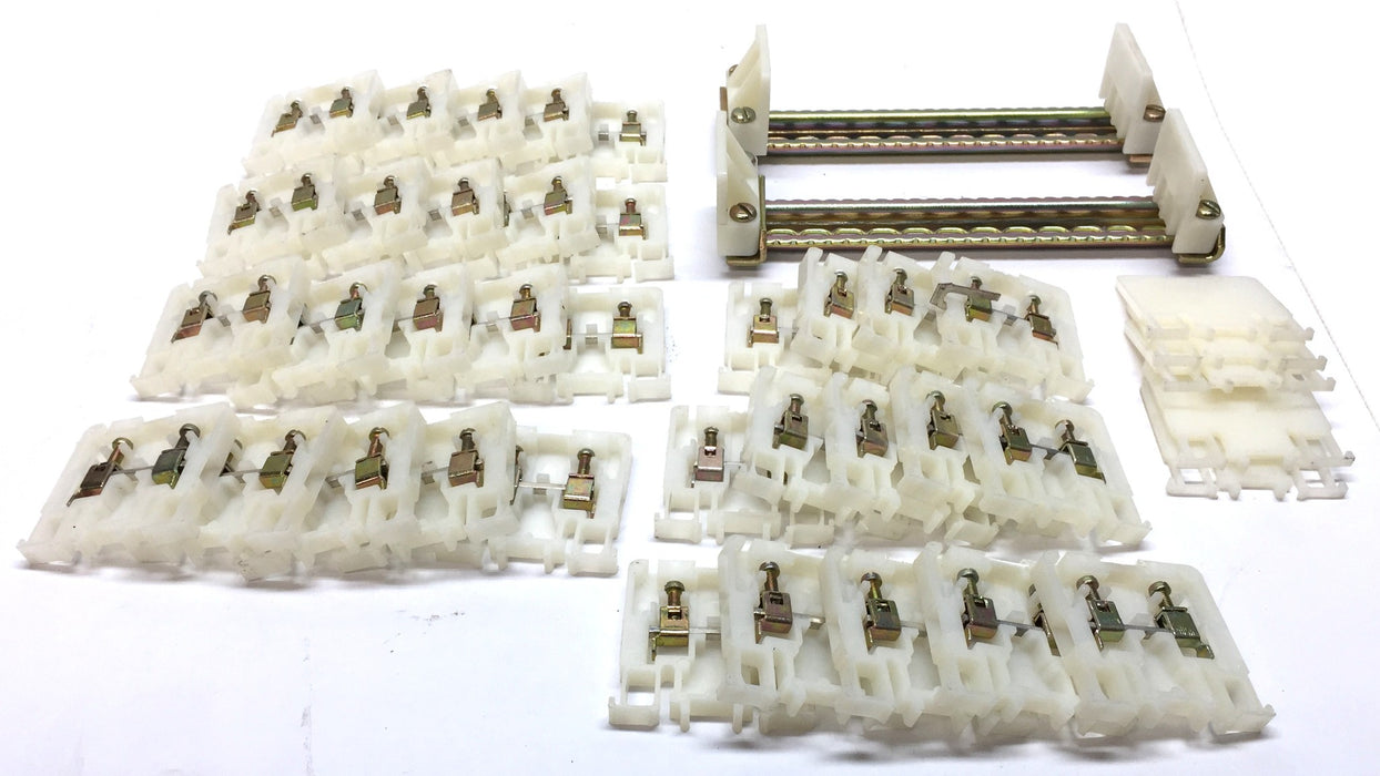 Allen-Bradley 600V/30A AWG12-22 Terminal Block Kit (40pcs) NOS