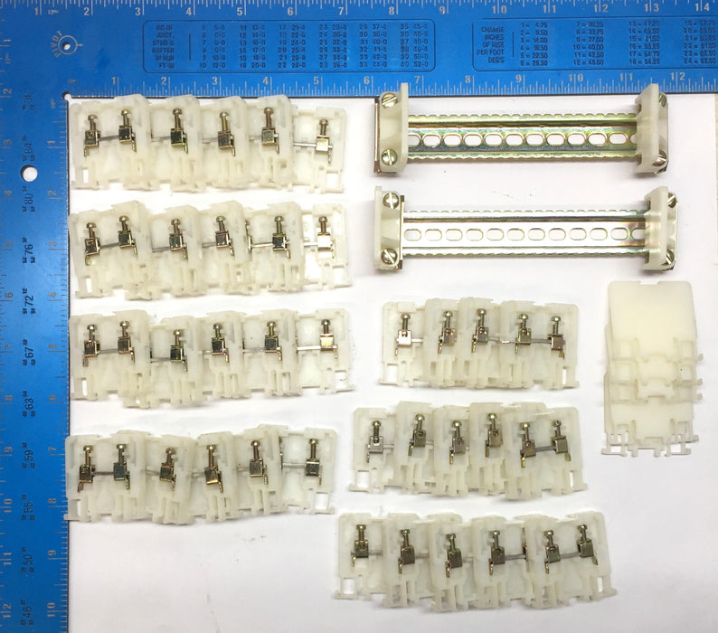 Allen-Bradley 600V/30A AWG12-22 Terminal Block Kit (40pcs) NOS
