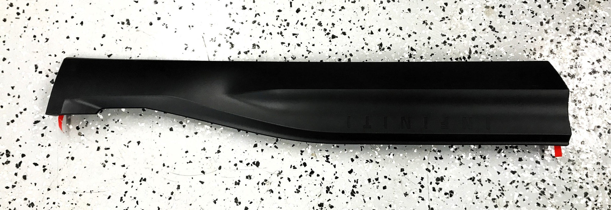 Nissan Rear LH Door Lower Molding 82877-65A0A NOS