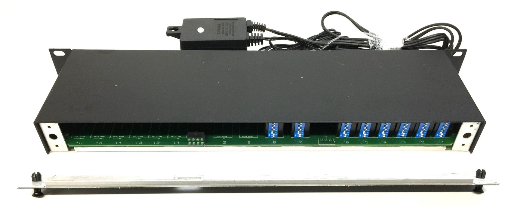 NITEK VH Series UTP Video Hub UTP Video System VH851 USED