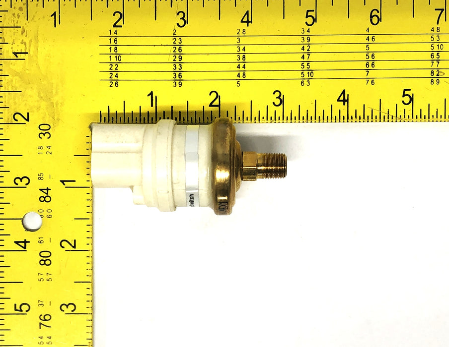 Honeywell 3AMP-6V 1.5AMP-12V Automotive Oil Pressure Sensor 79296-35 (2445) NOS