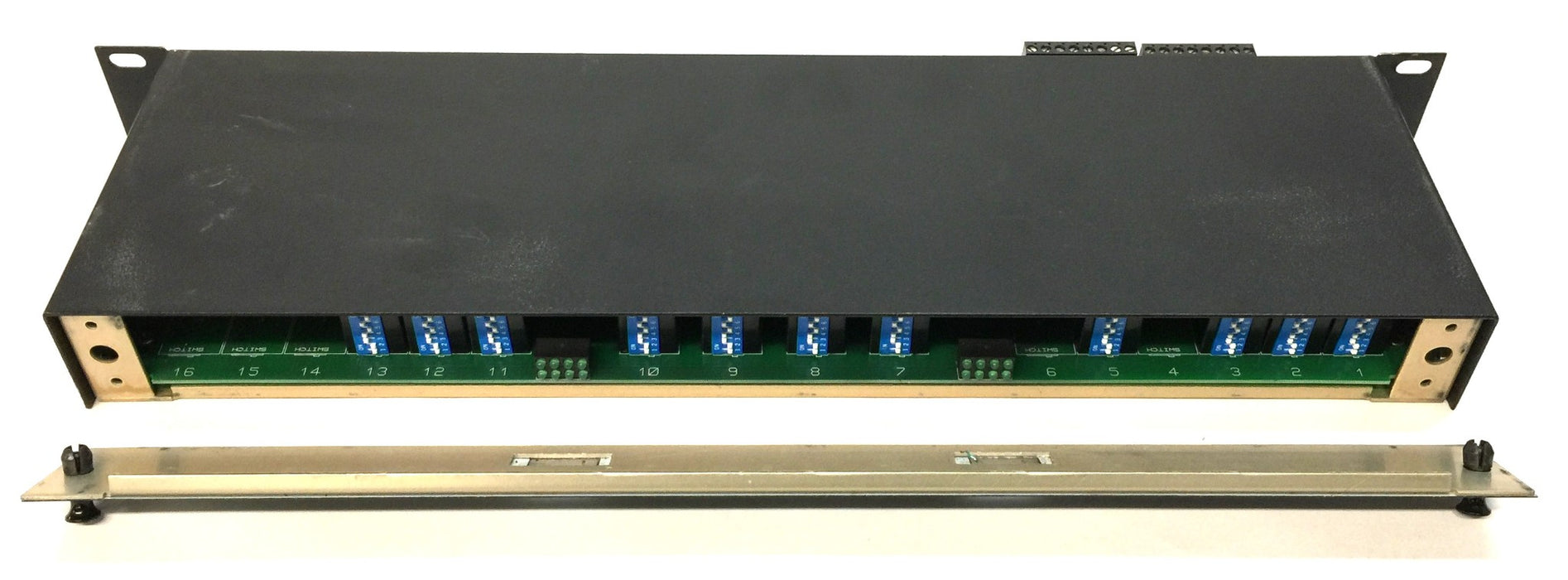 Nitek UTP Video Hub 16 Channel Video System VH1651 (Untested) USED
