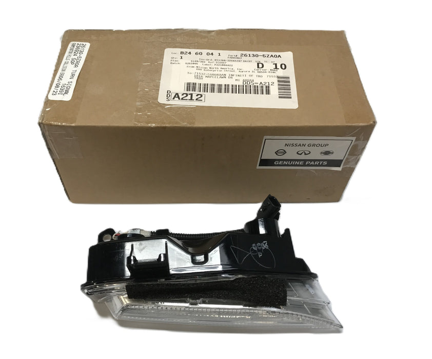 Nissan Front Right Turn Signal Lamp Assembly 26130-5ZA0A NOS