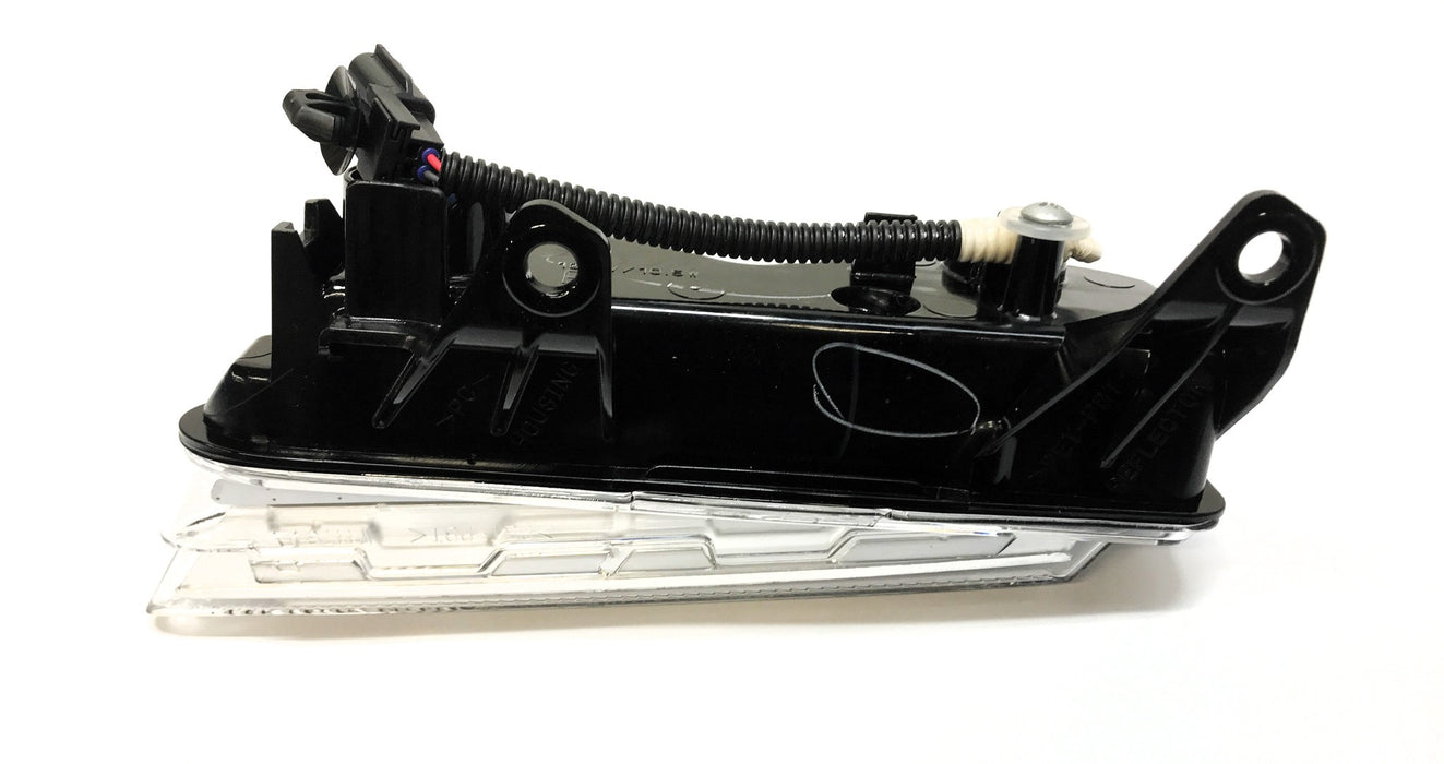 Nissan Front Right Turn Signal Lamp Assembly 26130-5ZA0A NOS