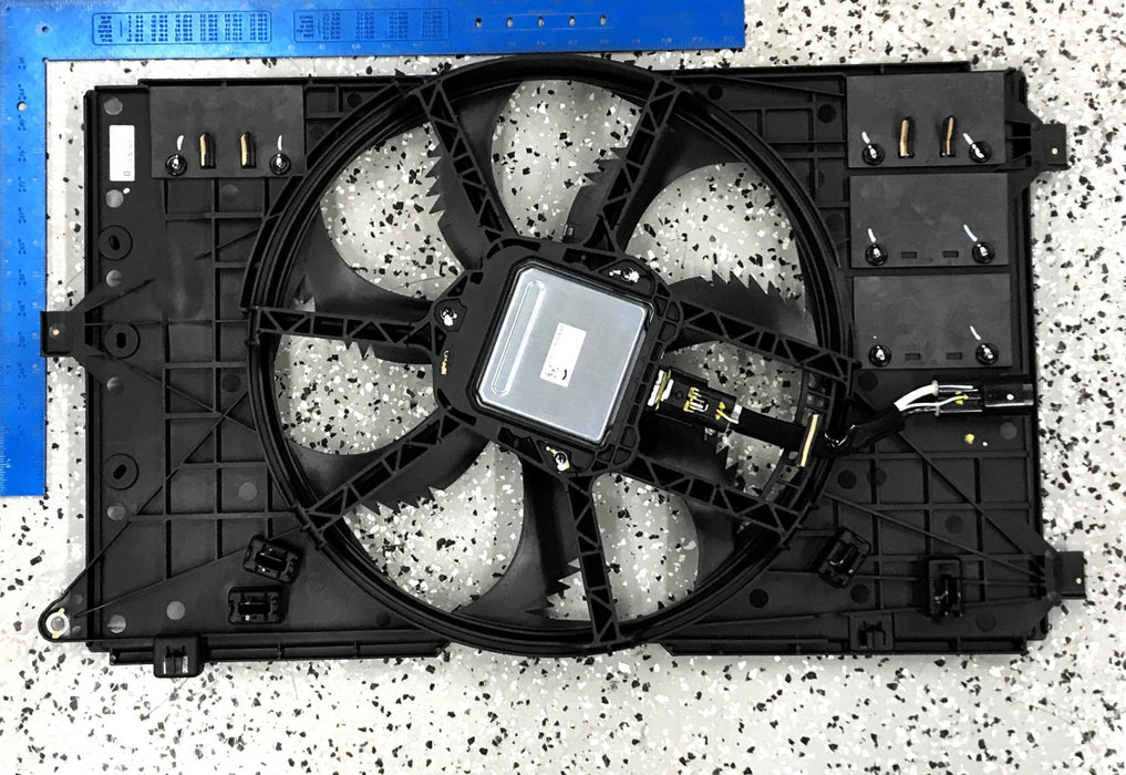 Nissan Engine Cooling Fan Assembly 21481-5NA0A NOS