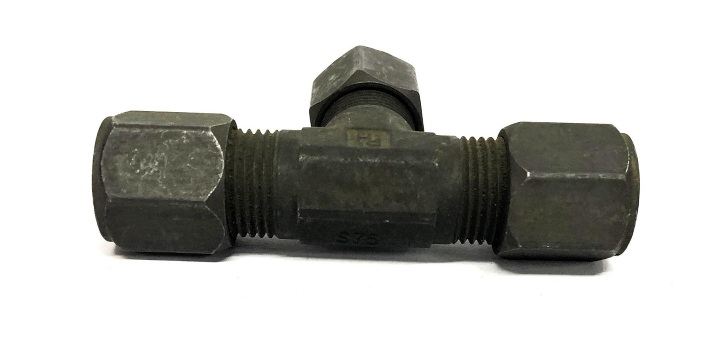 Parker 8BU Union Tee Fitting Male S75 [Lot of 4] NOS
