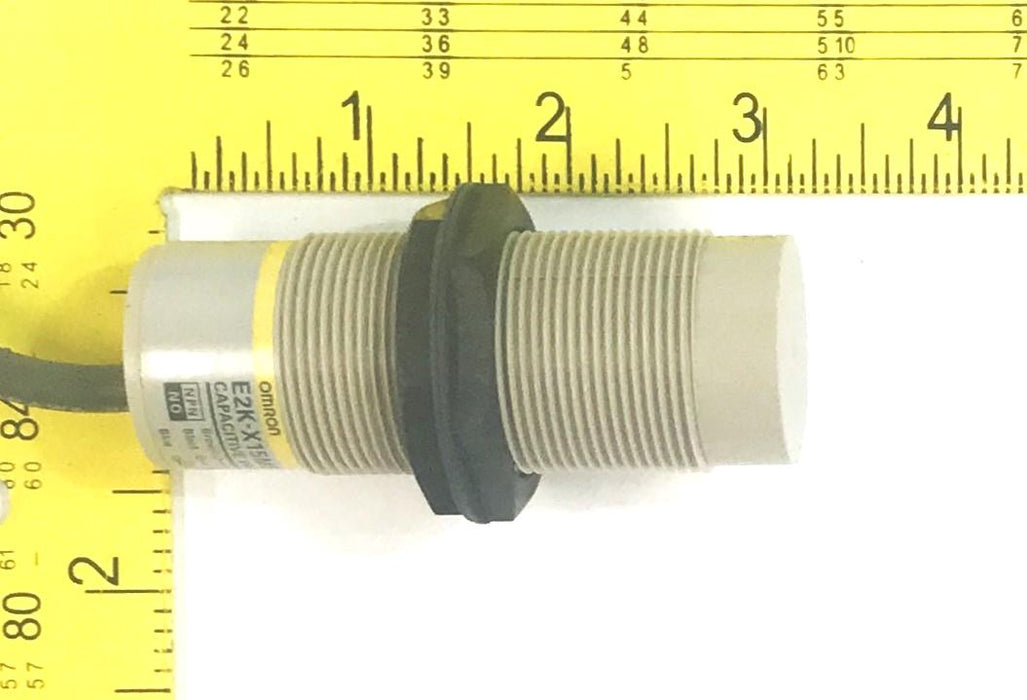 Omron Capacitive Proximity Switch 12 to 24 VDC E2K-X15ME1 NOS