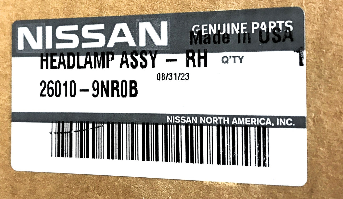 Nissan RH Headlamp Assembly 26010-9NR0B NOS