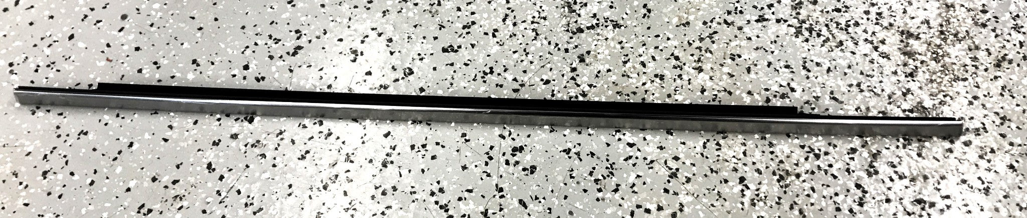 Nissan Rear Door Belt Molding 82821-6SA0A NOS