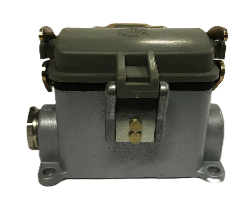Unbranded Power Connector Housing 71-342-1028-0 NOS