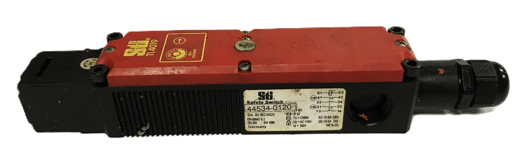 Omron TJ4019 Safety Switch 44534-0120 USED