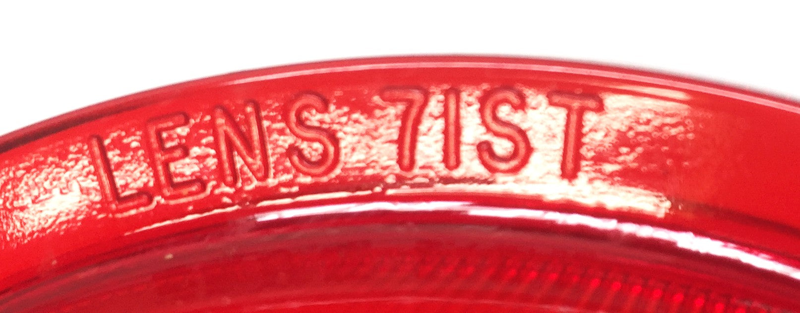 Betts Machine Co. Red Round Snap-In Stop Lens 71ST [Lot of 2] NOS