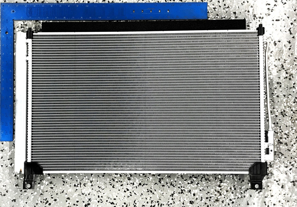 Nissan Condenser & Liquid Tank Assembly 92100-6HB0A NOS