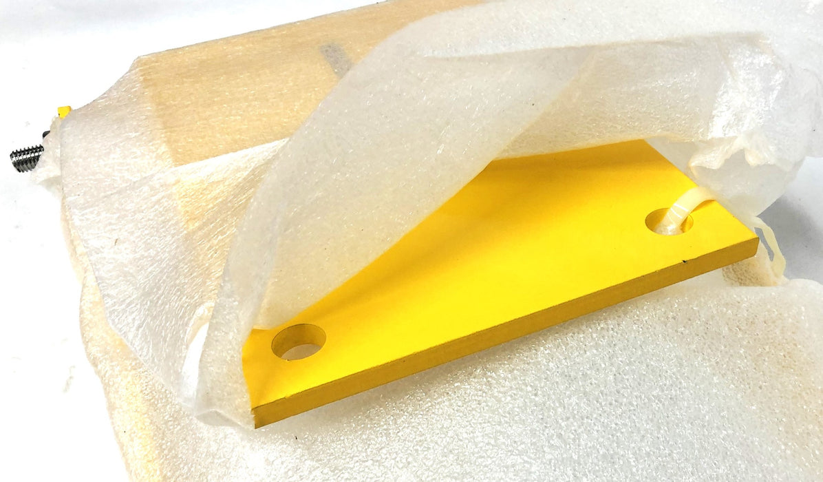 Fabenco 30 Inch Yellow Galvanized Steel Self Closing Safety Gate A71-30PC NOS